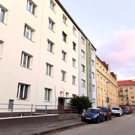 Plutoland 1 Apartamento Bratislava